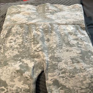 Camo leggings
